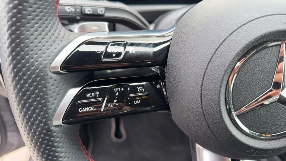 MERCEDES-BENZ A Klasa A 200 AMG Line 7G-DCT