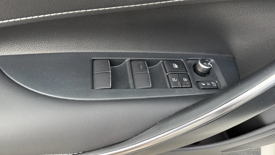 TOYOTA Corolla Corolla 2.0 Hybrid Style