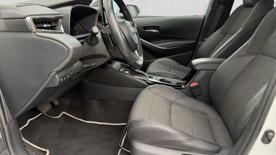 TOYOTA Corolla Corolla 2.0 Hybrid Style
