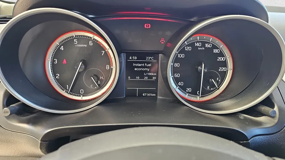 SUZUKI Swift Swift 1.2 Dualjet SHVS Premium