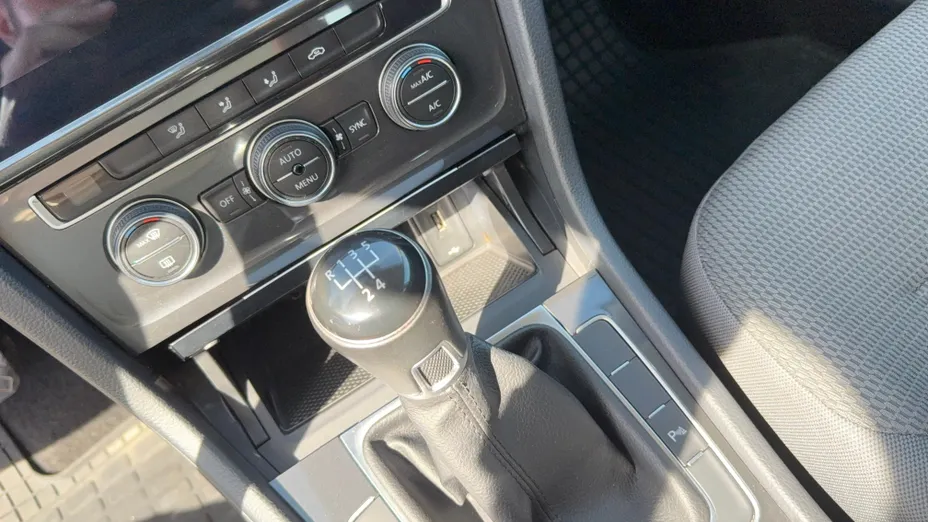 VOLKSWAGEN Golf Golf VII 1.6 TDI BMT Comfortline