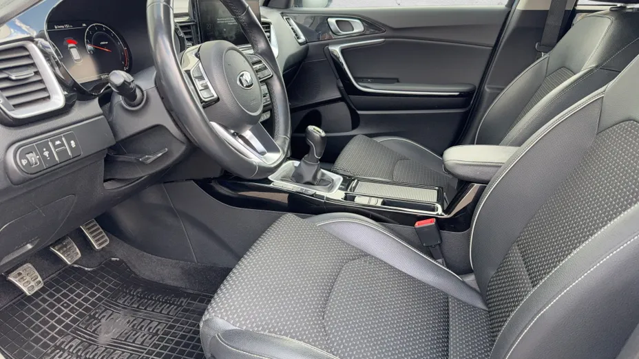KIA Cee'd Ceed 1.4 T-GDI L Business Line Plus