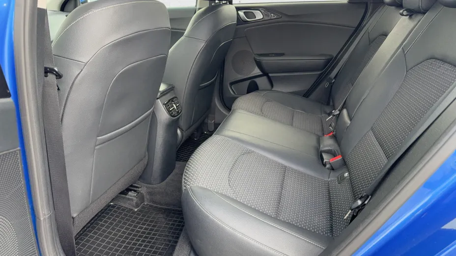 KIA Cee'd Ceed 1.4 T-GDI L Business Line Plus