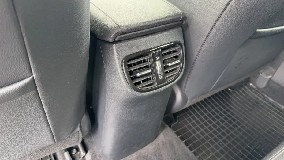 KIA Cee'd Ceed 1.4 T-GDI L Business Line Plus