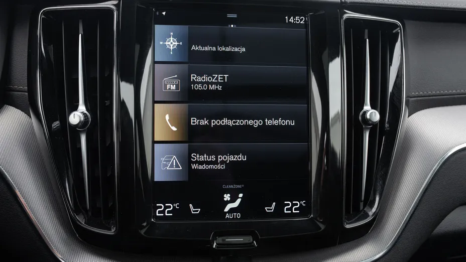 VOLVO XC60 XC60 T8 AWD Plug-In Hybrid R-Design aut