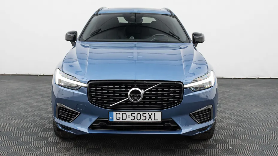 VOLVO XC60 XC60 T8 AWD Plug-In Hybrid R-Design aut