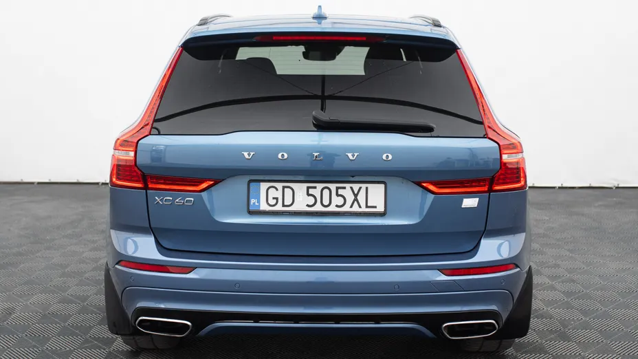 VOLVO XC60 XC60 T8 AWD Plug-In Hybrid R-Design aut