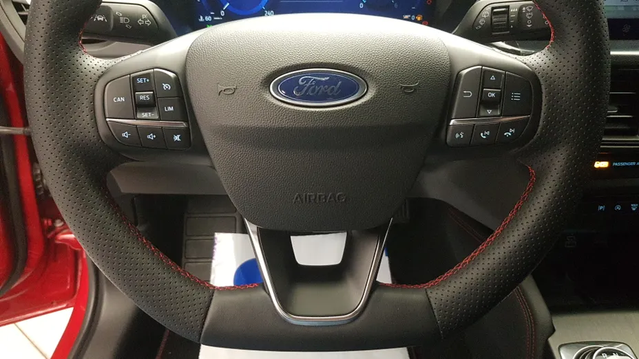 FORD Focus Focus 1.5 EcoBlue ST-Line X aut