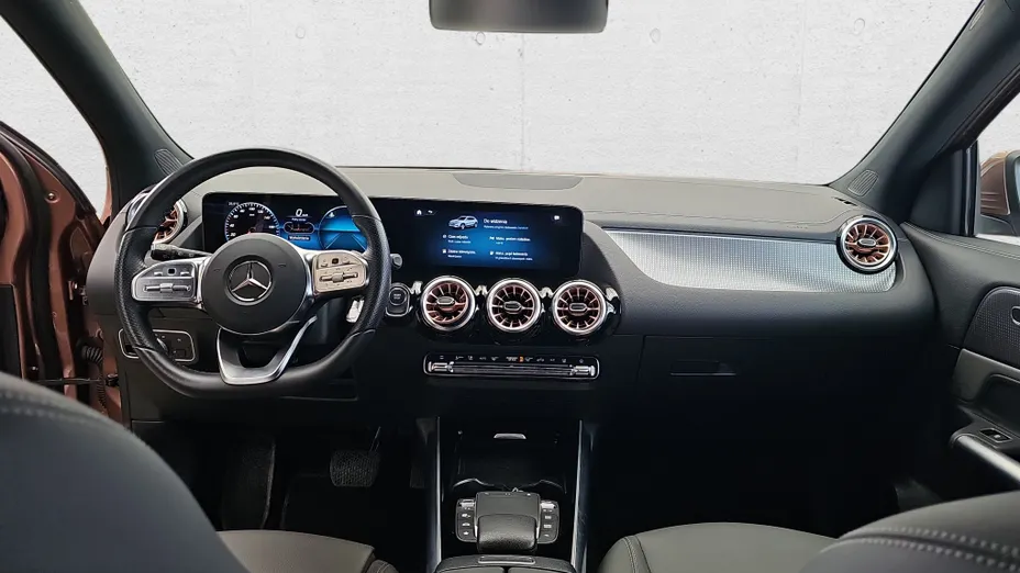 MERCEDES-BENZ EQA EQA 350 66.5kWh 4-Matic Electric Art