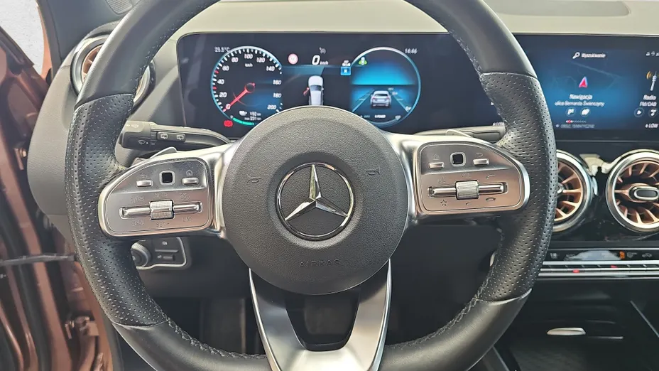 MERCEDES-BENZ EQA EQA 350 66.5kWh 4-Matic Electric Art