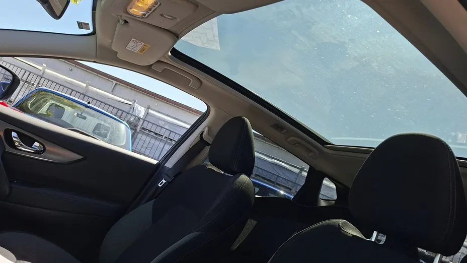 NISSAN Qashqai -