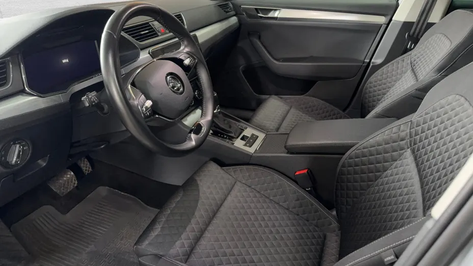 SKODA Superb Superb 2.0 TSI Ambition DSG