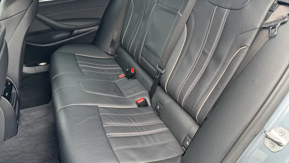 BMW Seria 5 530d xDrive mHEV M Sport sport-aut