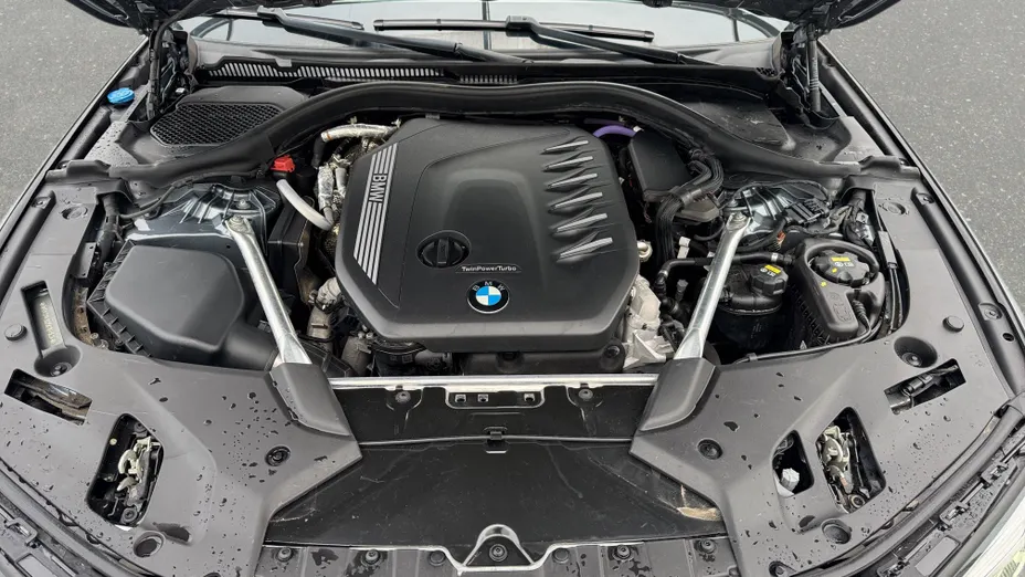 BMW Seria 5 530d xDrive mHEV M Sport sport-aut