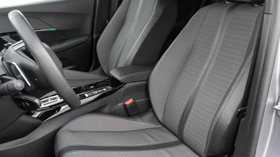 PEUGEOT 2008 2008 1.2 PureTech Allure Pack S&S EAT8