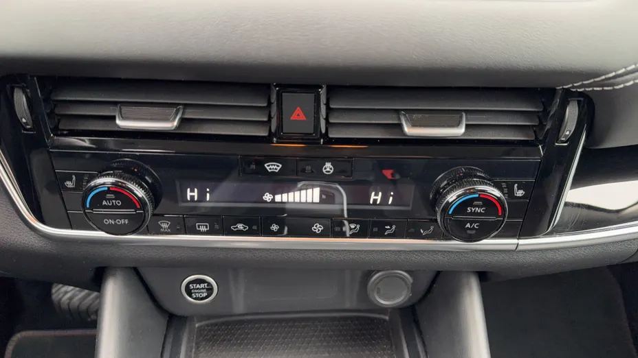 NISSAN Qashqai Qashqai 1.3 DIG-T mHEV N-Connecta Xtronic