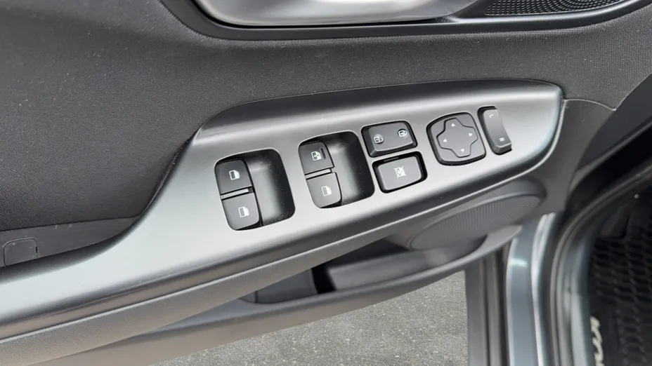 HYUNDAI Kona Kona 1.6 GDI Hybrid Modern DCT