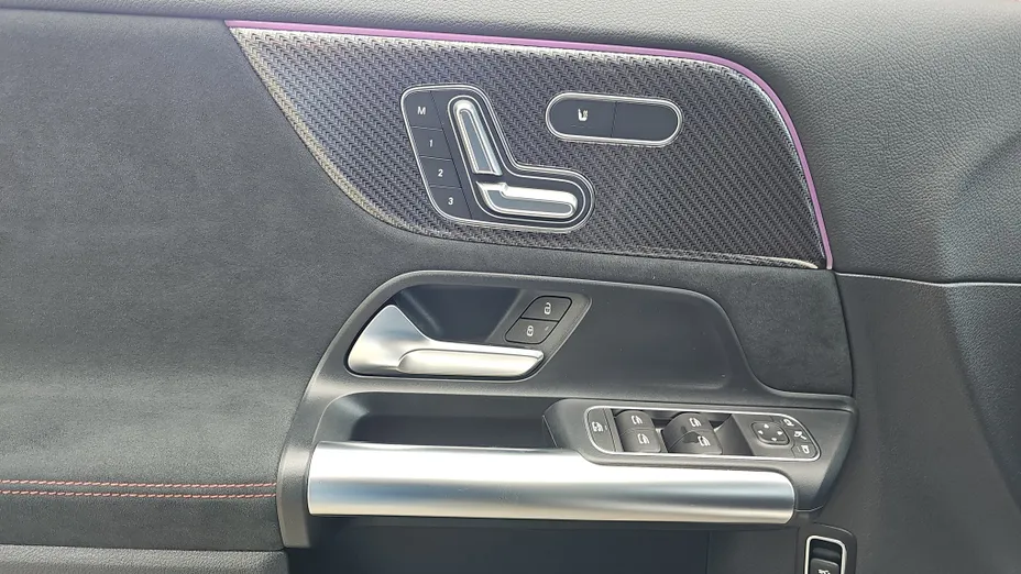 MERCEDES-BENZ GLA GLA 200 mHEV AMG Line 7G-DCT