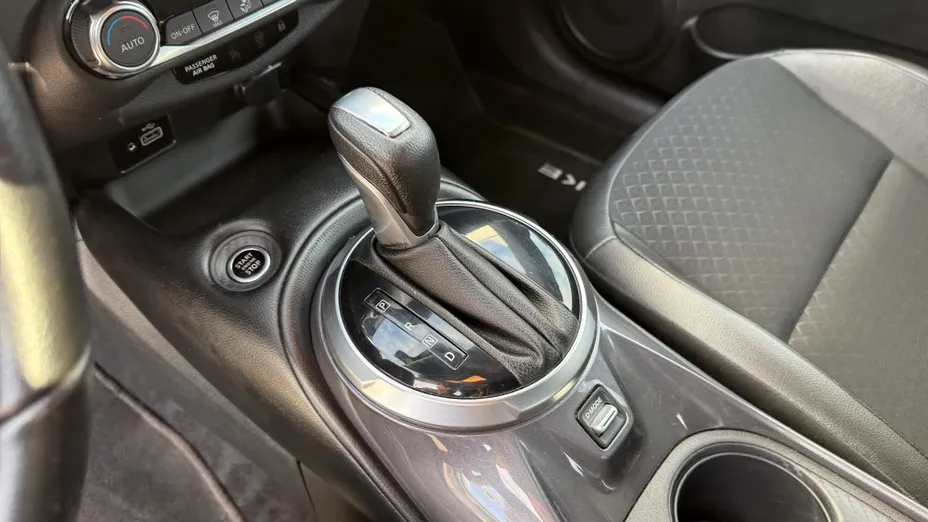 NISSAN Juke Juke 1.0 DIG-T N-Connecta DCT