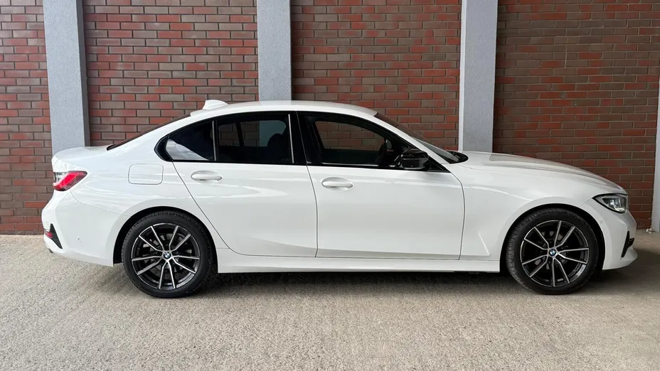 BMW Seria 3 318d Sport Line aut