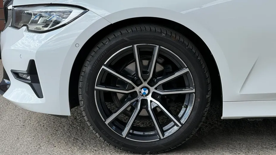 BMW Seria 3 318d Sport Line aut