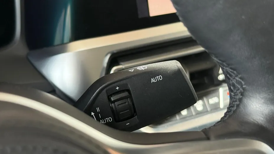 BMW Seria 3 318d Sport Line aut