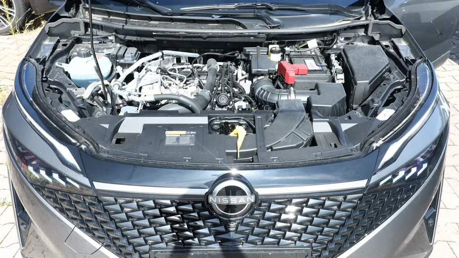 NISSAN Qashqai -