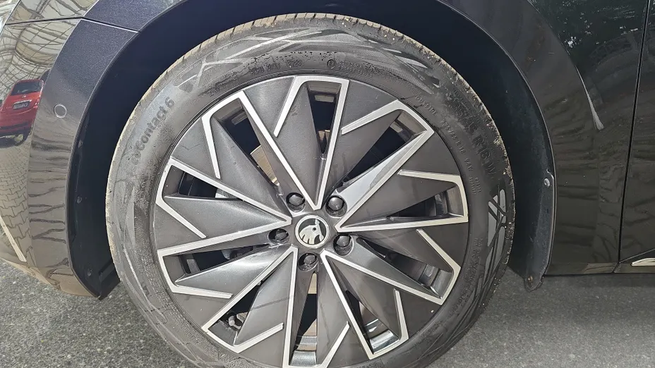 SKODA Superb Superb 2.0 TSI L&K DSG