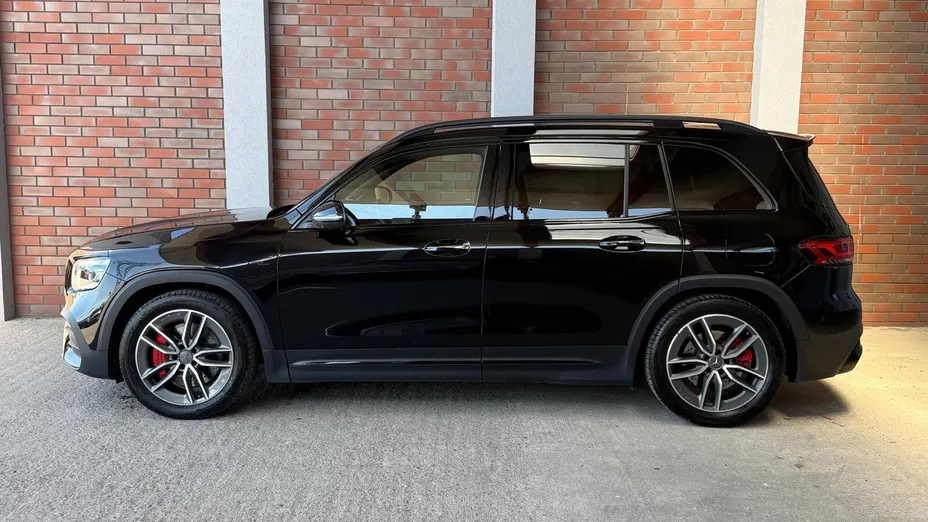 MERCEDES-BENZ GLB AMG GLB 35 4-Matic