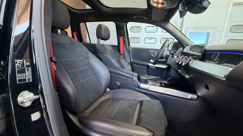 MERCEDES-BENZ GLB AMG GLB 35 4-Matic