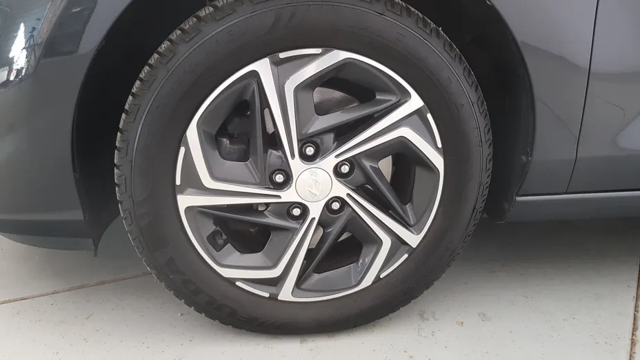 HYUNDAI i30 i30 1.5 DPI Comfort