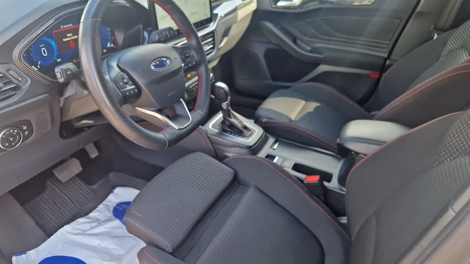 FORD Focus Focus 1.0 EcoBoost mHEV ST-Line X aut