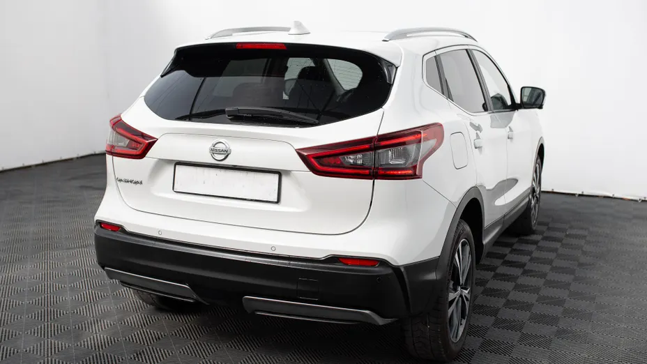 NISSAN Qashqai Qashqai 1.3 DIG-T N-Connecta DCT