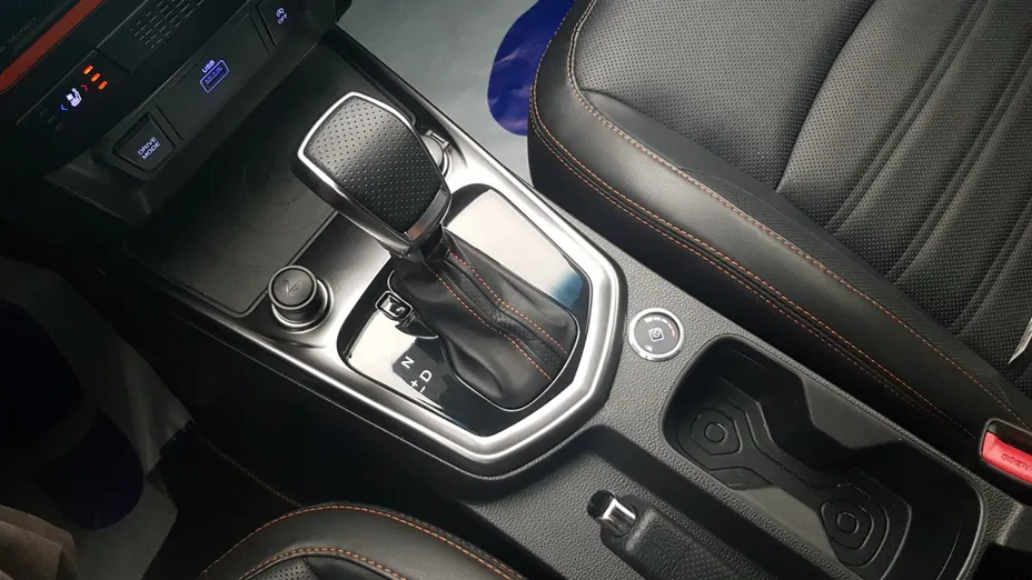 KGM / SSANGYONG Tivoli Tivoli 1.5 T-GDI Sapphire aut