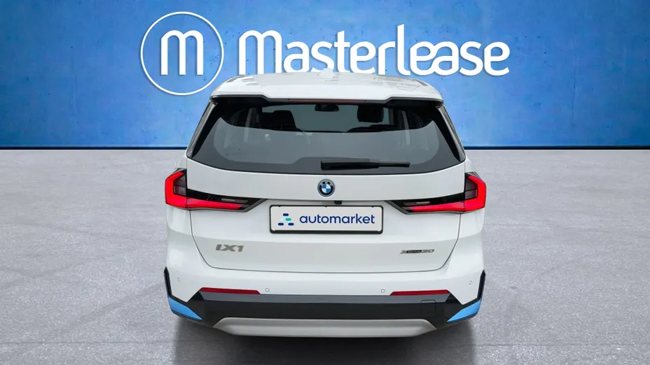 BMW iX1 iX1 xDrive30 66.5kWh xLine