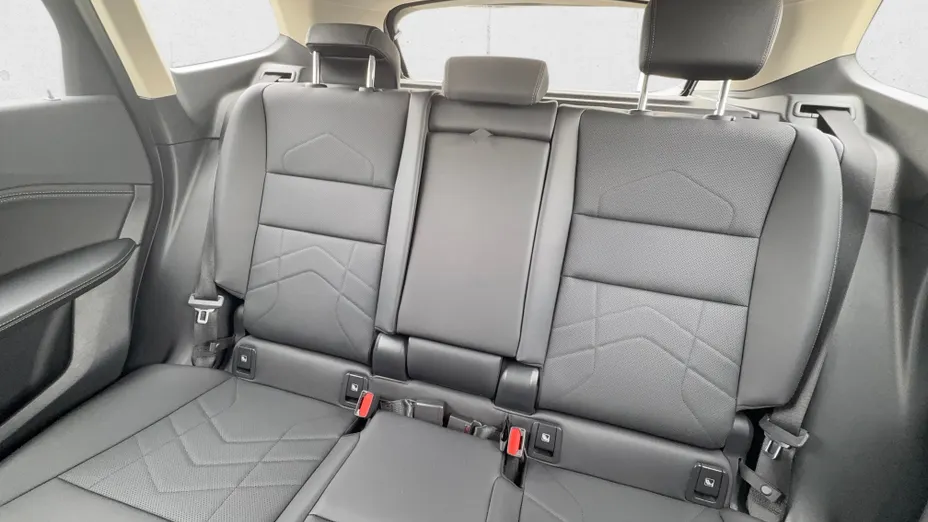BMW iX1 iX1 xDrive30 66.5kWh xLine