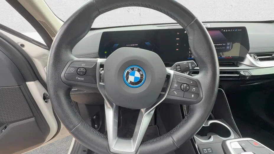 BMW iX1 iX1 xDrive30 66.5kWh xLine