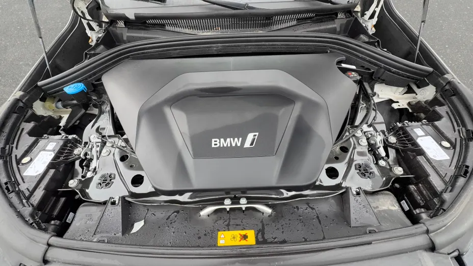 BMW iX1 iX1 xDrive30 66.5kWh xLine