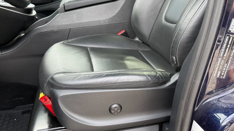 MERCEDES-BENZ V Klasa V 300 d 4-Matic Exclusive 9G-Tronic (długi)
