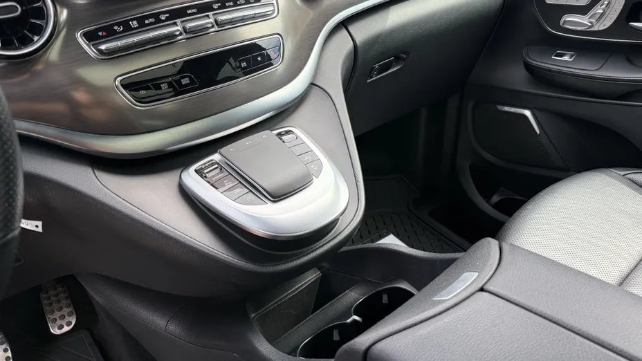 MERCEDES-BENZ V Klasa V 300 d 4-Matic Exclusive 9G-Tronic (długi)