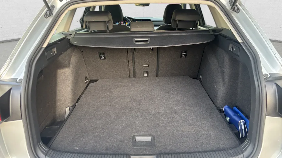 VOLKSWAGEN Golf Golf VIII 2.0 TDI Life