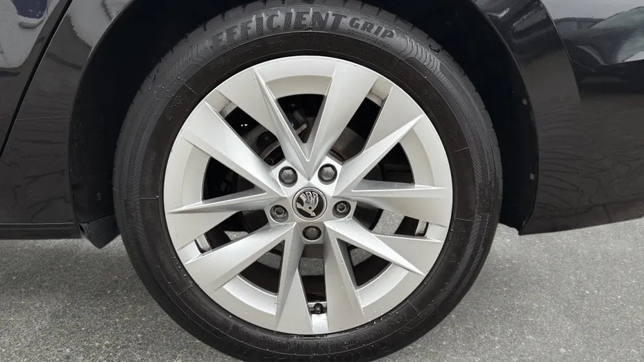 SKODA Octavia Octavia 1.5 TSI mHEV Selection DSG