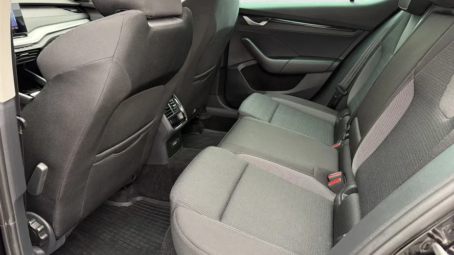 SKODA Octavia Octavia 1.5 TSI mHEV Selection DSG