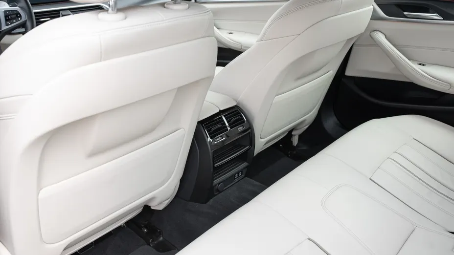 BMW Seria 5 530d xDrive mHEV M Sport sport-aut
