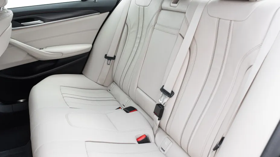 BMW Seria 5 530d xDrive mHEV M Sport sport-aut