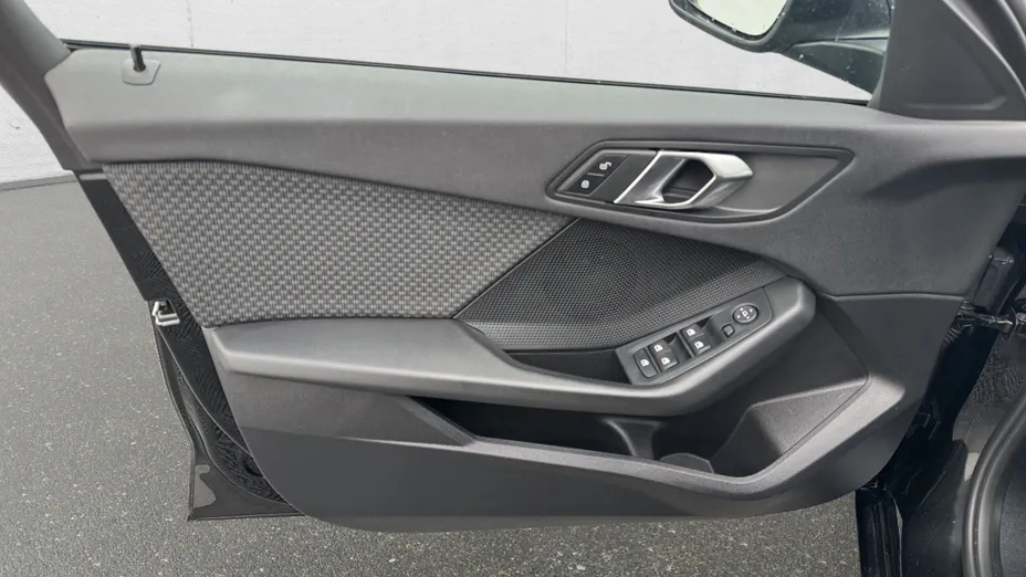 BMW Seria 1 118i Advantage aut
