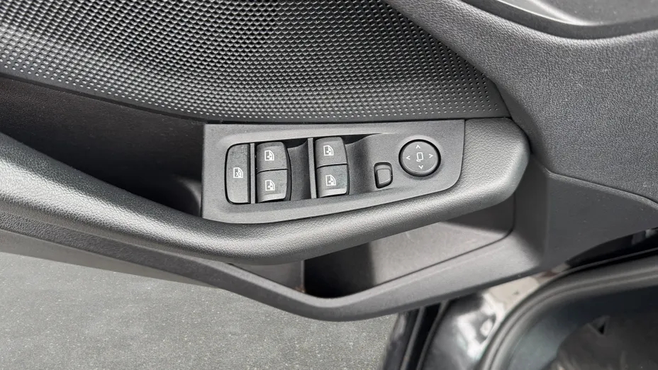BMW Seria 1 118i Advantage aut