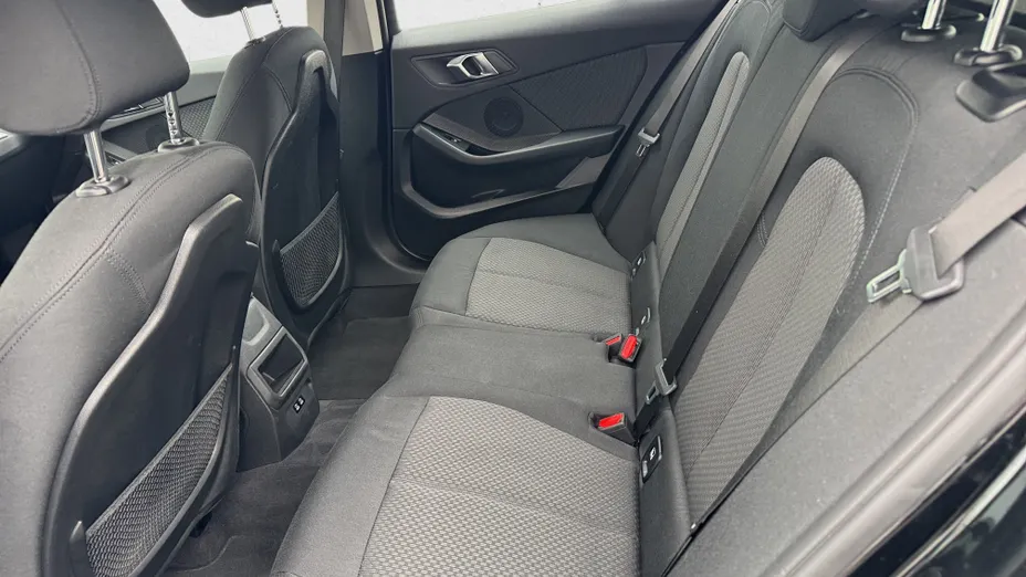 BMW Seria 1 118i Advantage aut