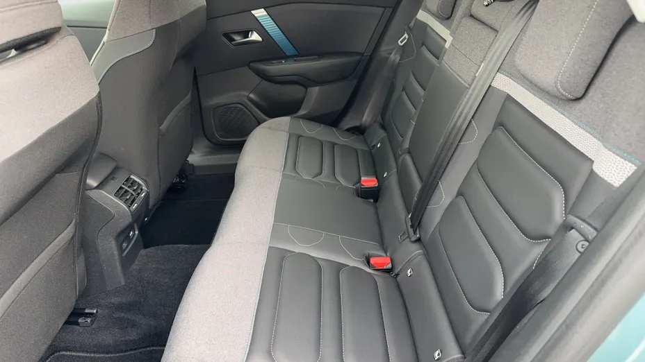 CITROEN C4 e-C4 EV136 50kWh Shine