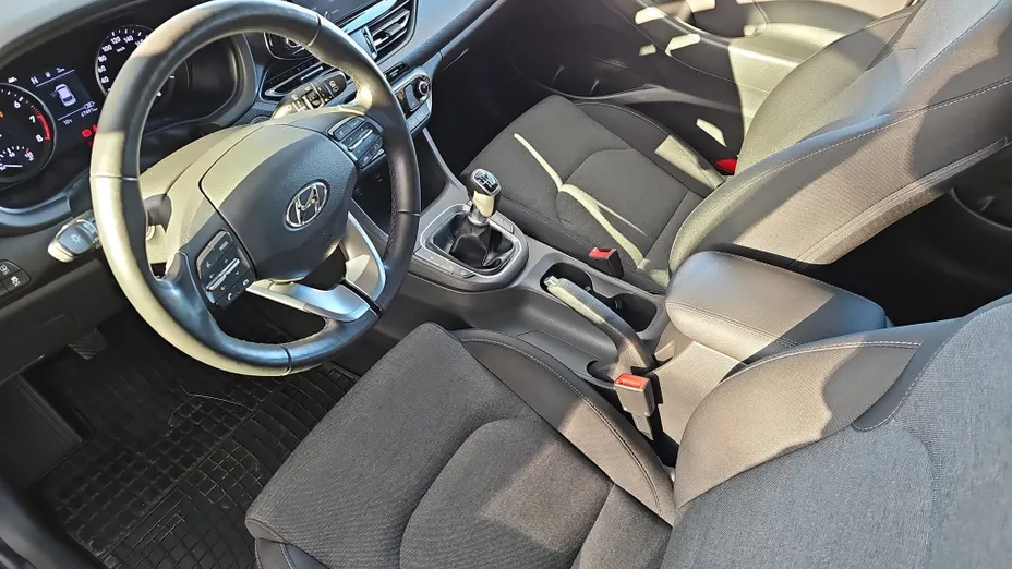 HYUNDAI i30 i30 1.5 T-GDI 48V Smart